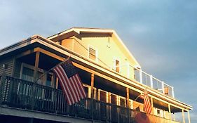 The Skylark Beach Inn